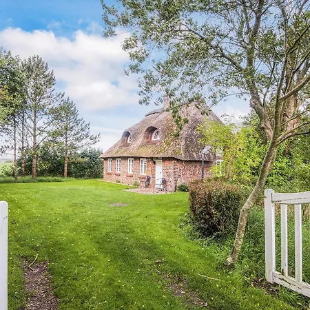 4 Person In Semesterbostad *