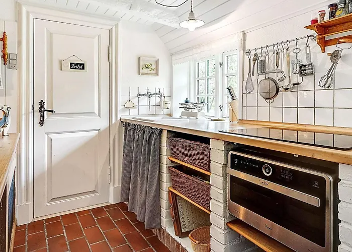 Semesterbostad 4 Person In *