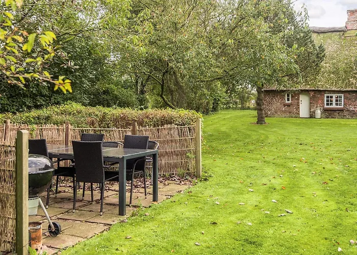 4 Person In Semesterbostad