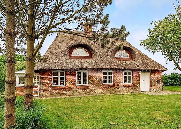 4 Person In Semesterbostad